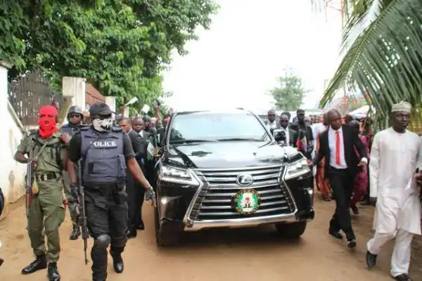 Photos: Governor Yahaya Bello Arrives Eid Prayer Ground With Masked Security